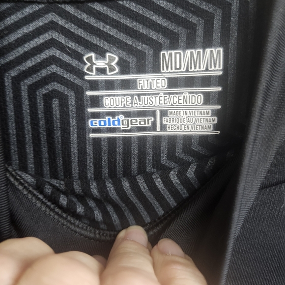 Under Armour Men's Charcoal Long Sleeve Tee - Picture 2 of 5